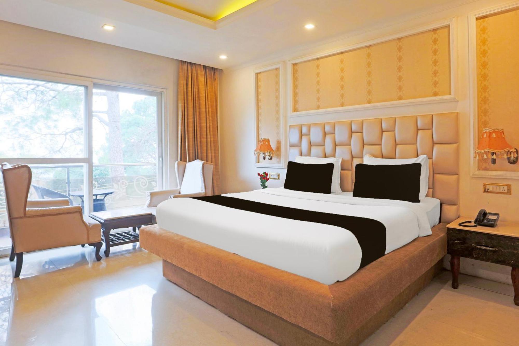 Super Townhouse Oak Dharamshala Near Maximus Mall מראה חיצוני תמונה