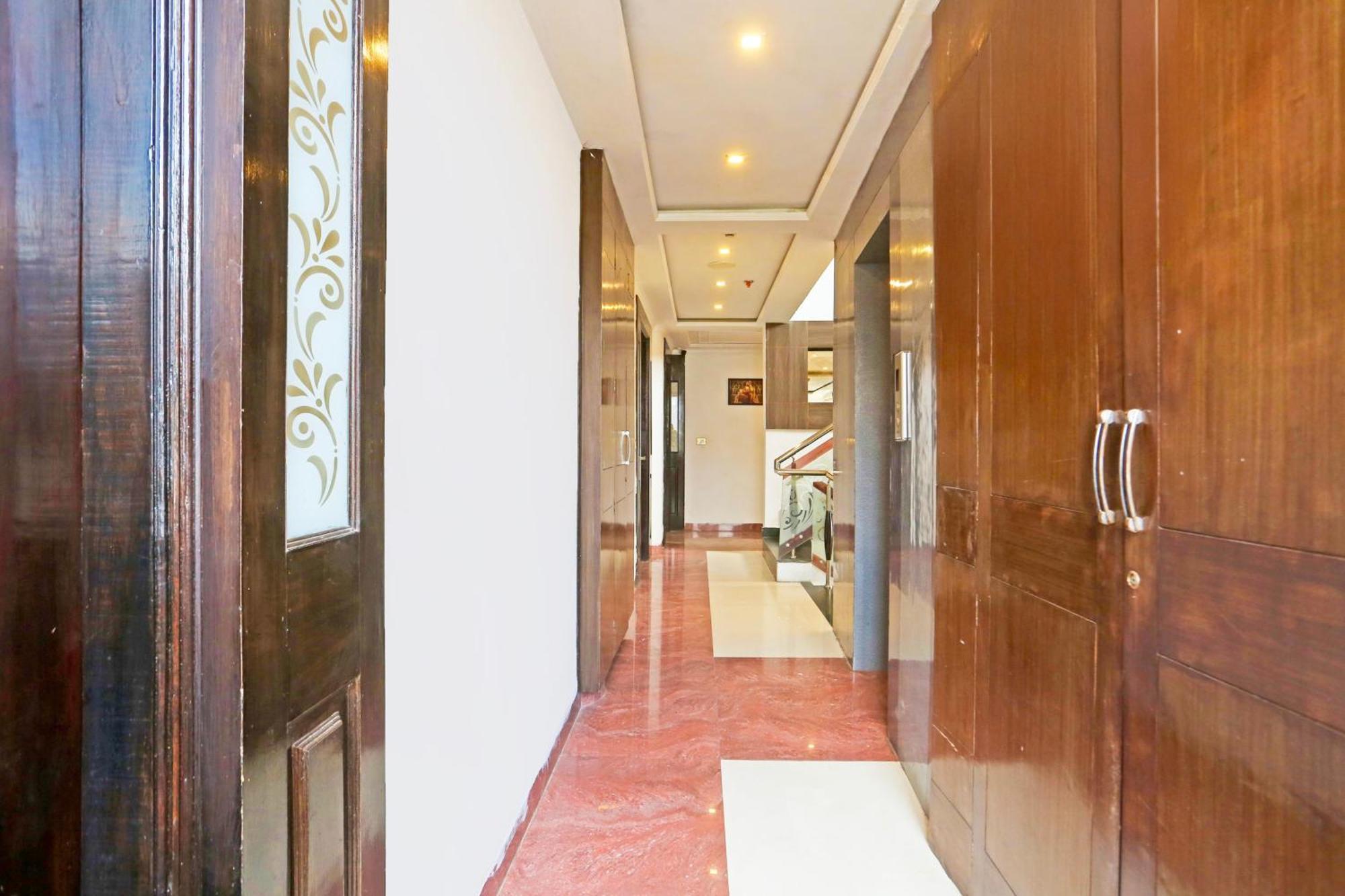 Super Townhouse Oak Dharamshala Near Maximus Mall מראה חיצוני תמונה